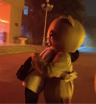 抱抱.png